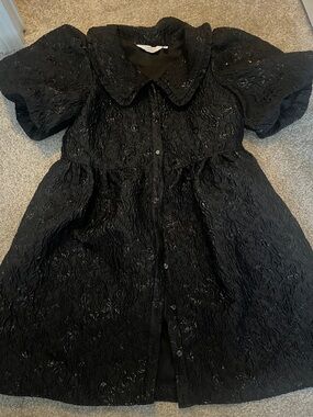 & Other Stories Black Textured Puff-Sleeve Dress